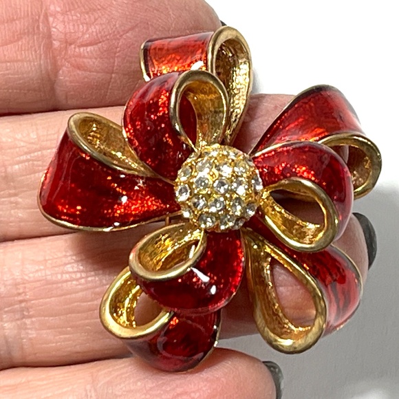 Vintage Kenneth Cole KC Gold Red Enamel Ribbon Bow Brooch - Picture 3 of 10